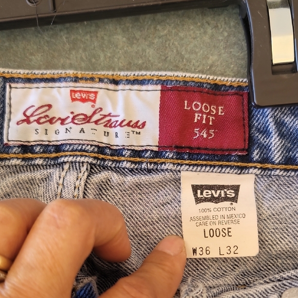 Vintage Levi's Classic Straight Denim Jeans - Picture 2 of 4